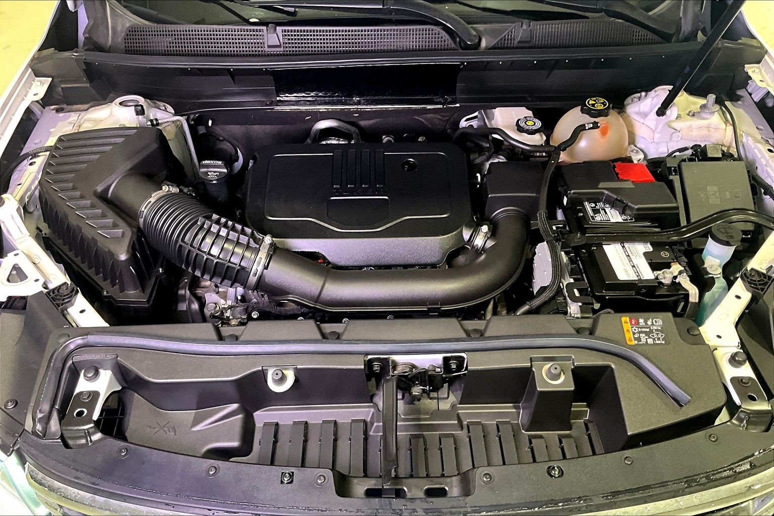 Used 2022 GMC Acadia SLE FWD image 31
