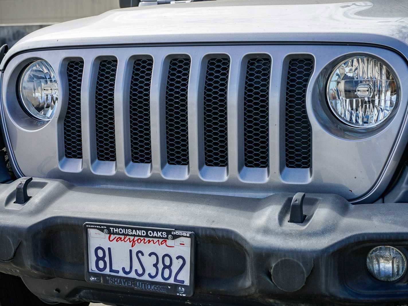 Used 2019 Jeep Wrangler Sport image 8
