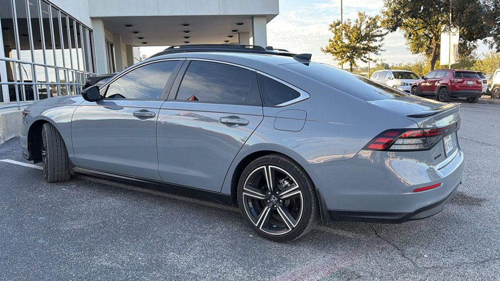Used 2025 Honda Accord Sport image 10