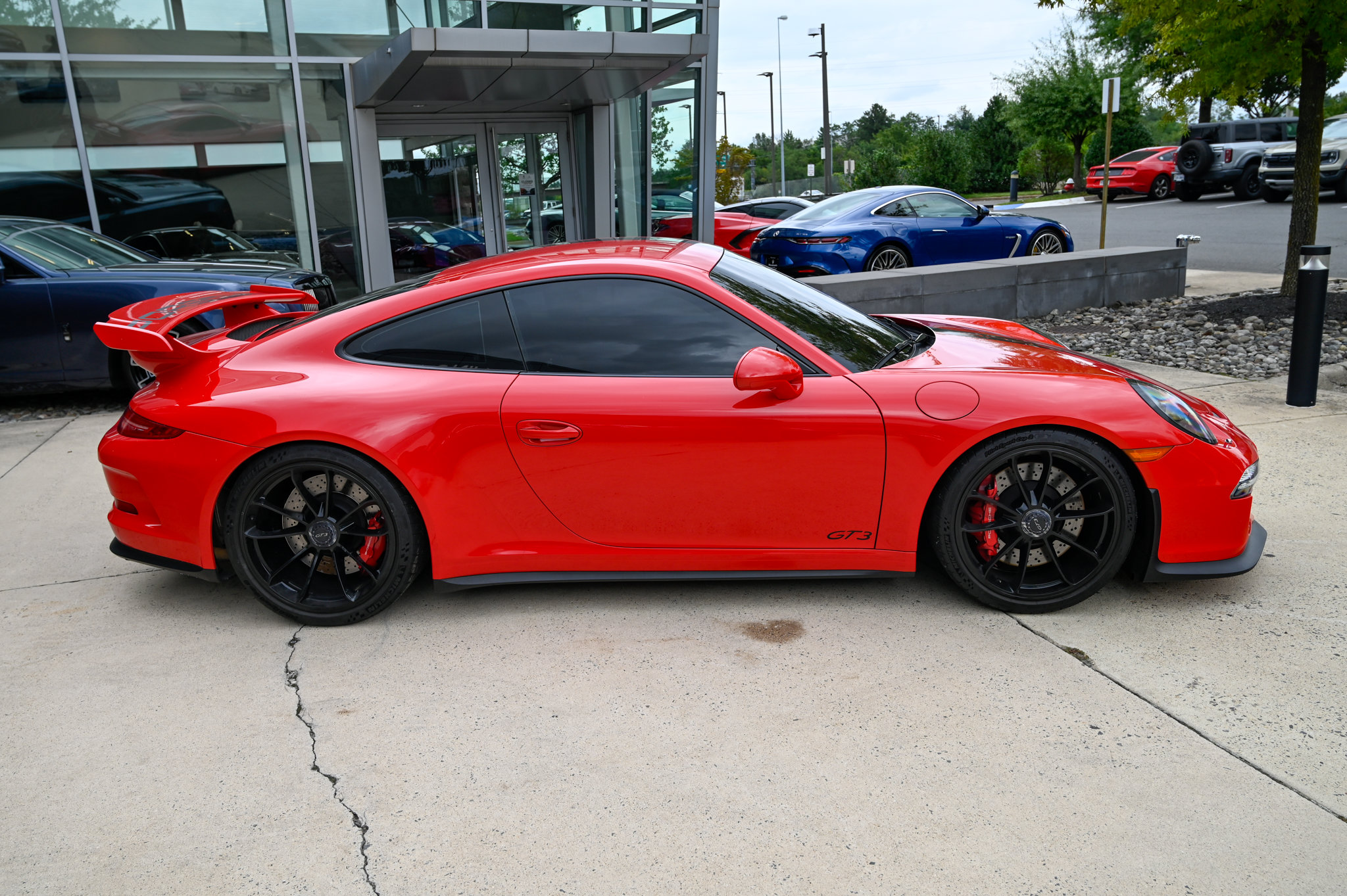 Used 2015 Porsche 911 GT3 RWD image 4