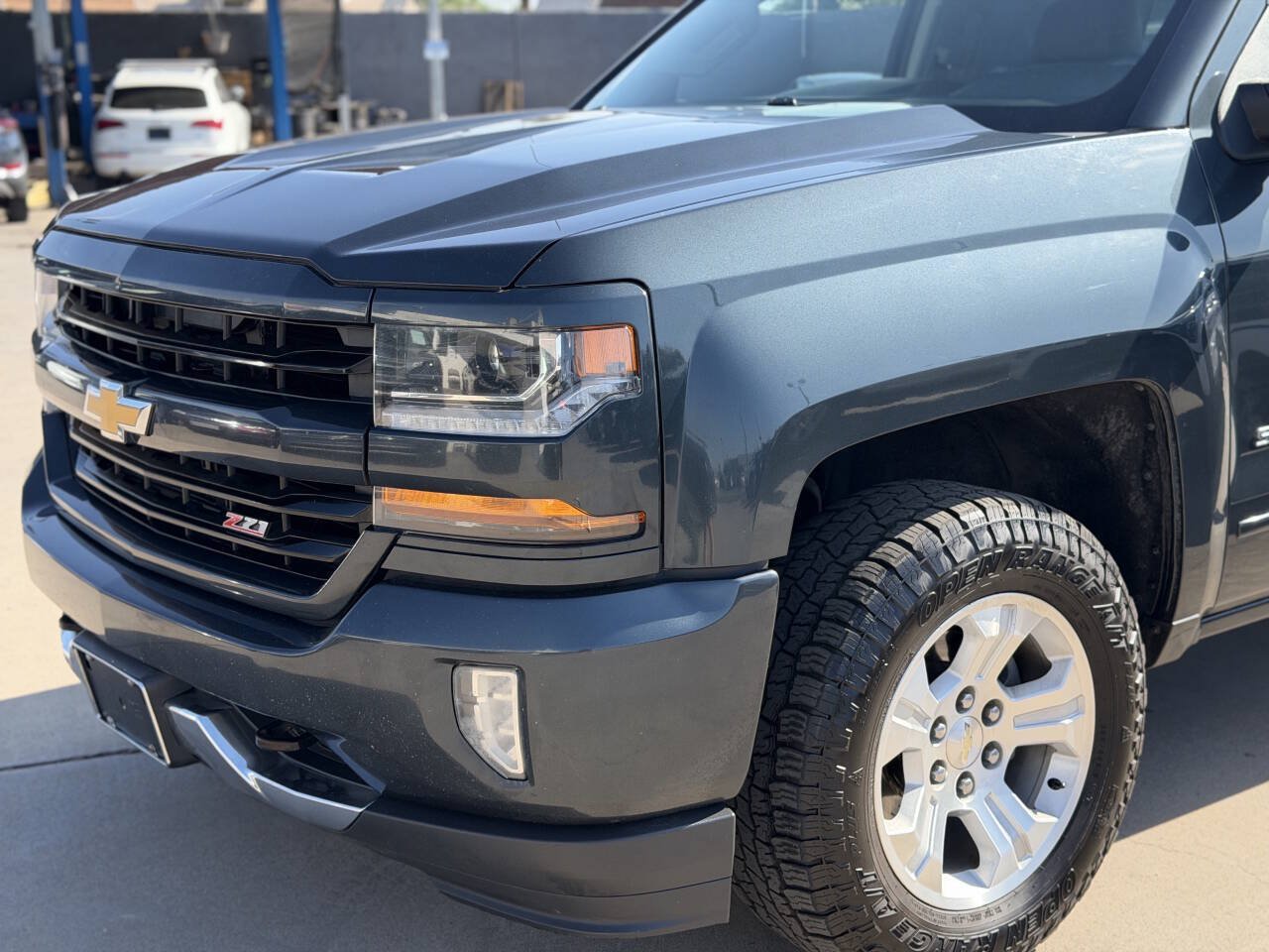 Used 2017 Chevrolet Silverado 1500 LT w/ All Star Edition AWD/4WD image 6