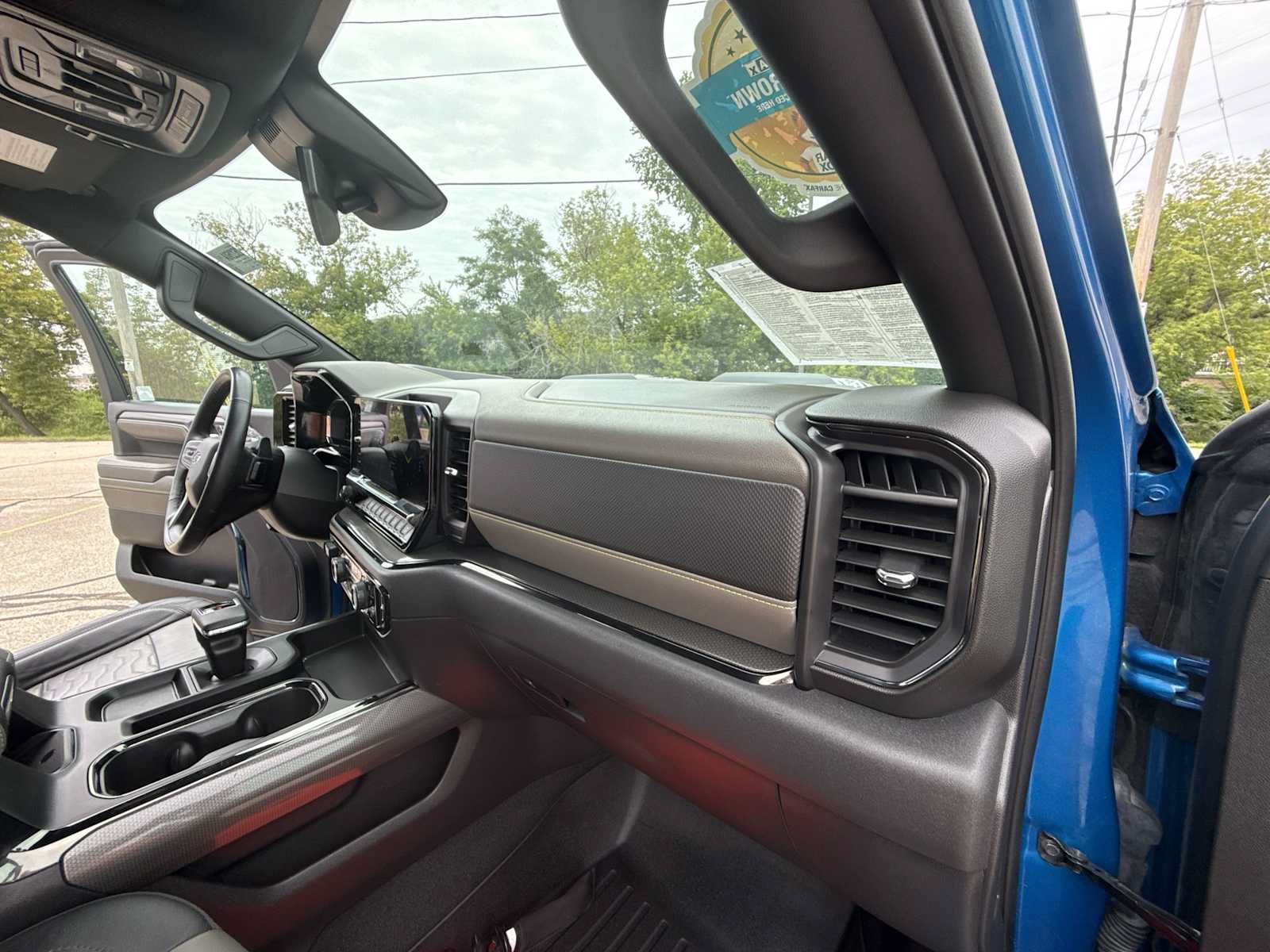 Certified 2024 Chevrolet Silverado 1500 ZR2 AWD/4WD image 29