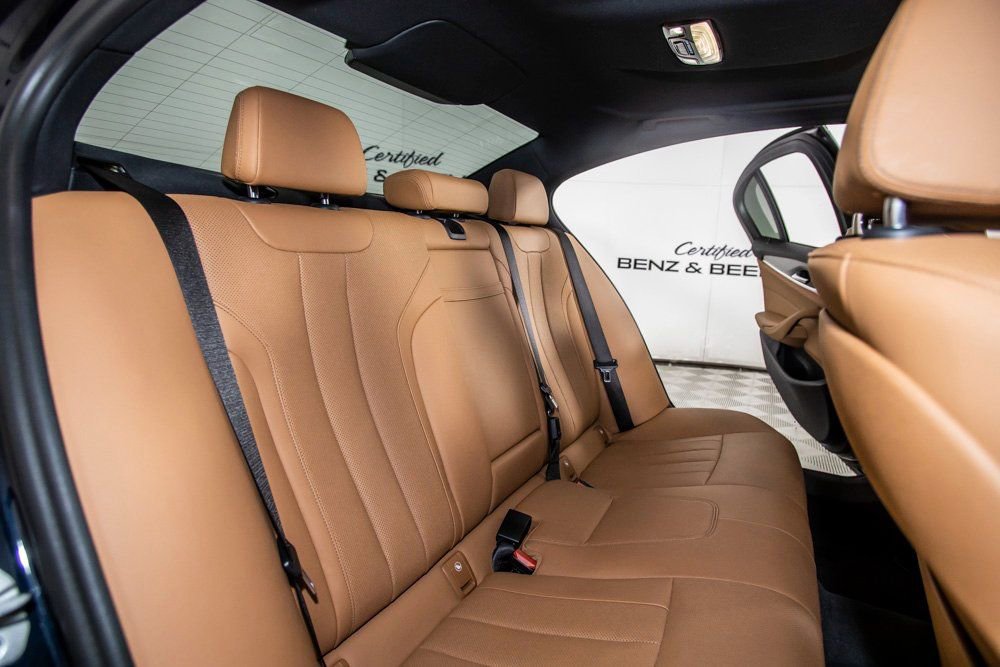 Used 2023 BMW 530e w/ M Sport Package image 16