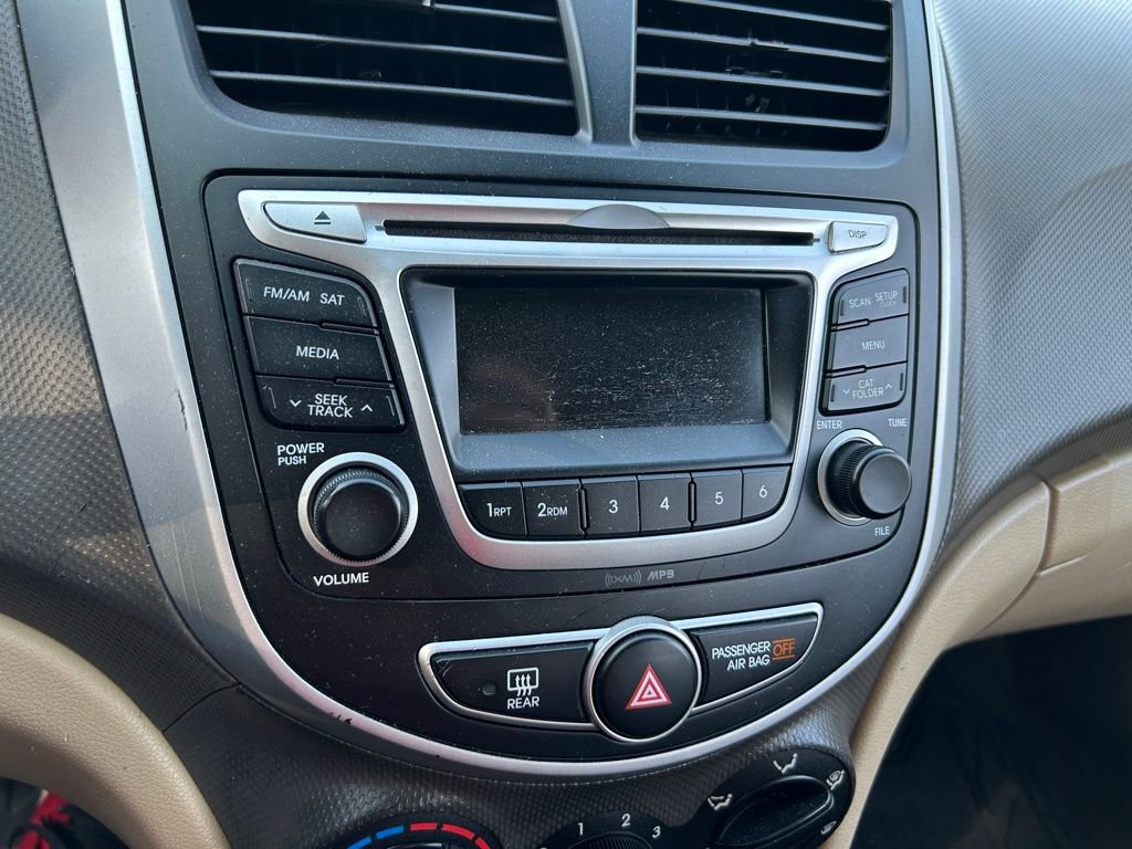 Used 2014 Hyundai Accent GLS image 19