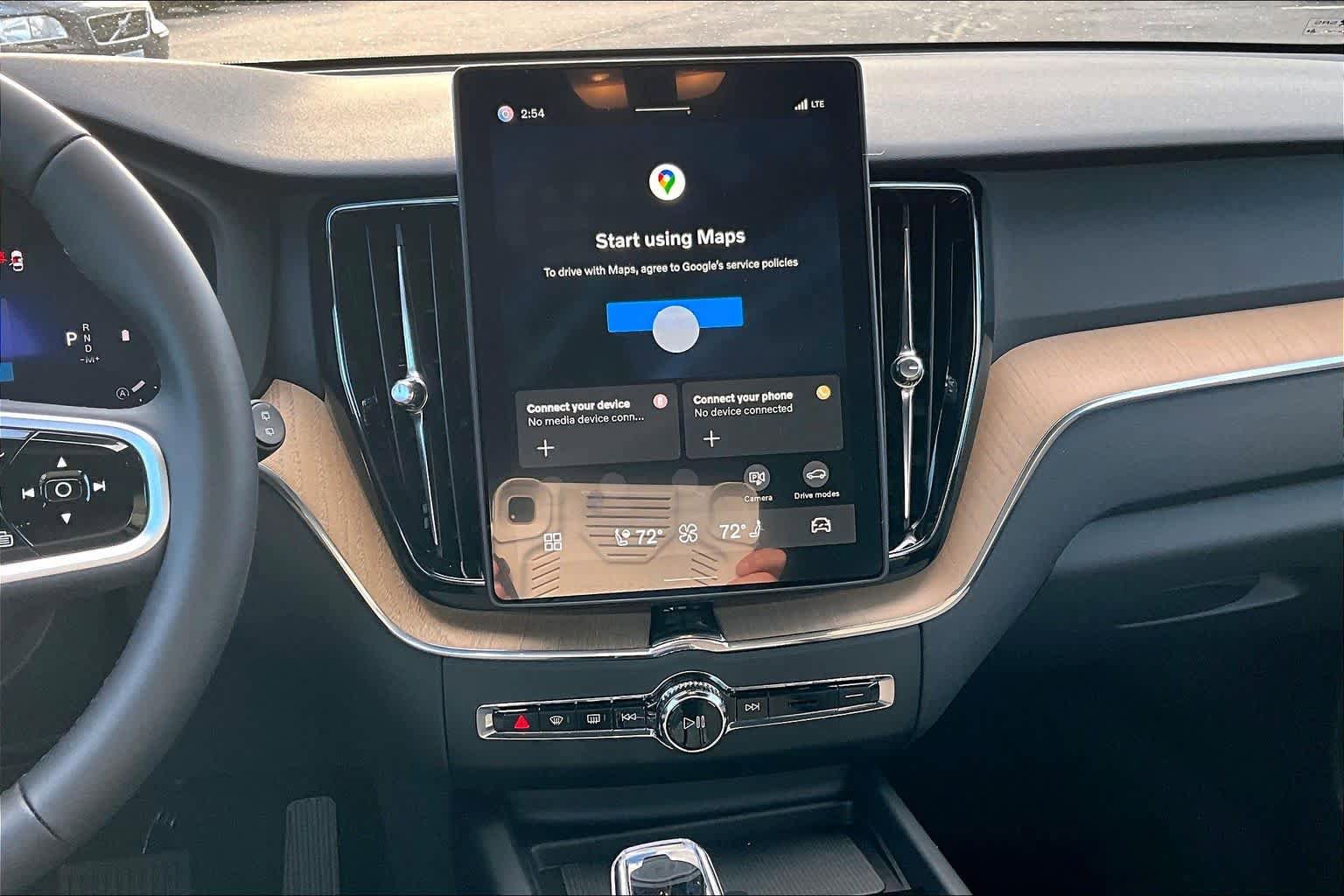 New 2026 Volvo XC60 B5 Plus w/ Protection Package Premier image 8