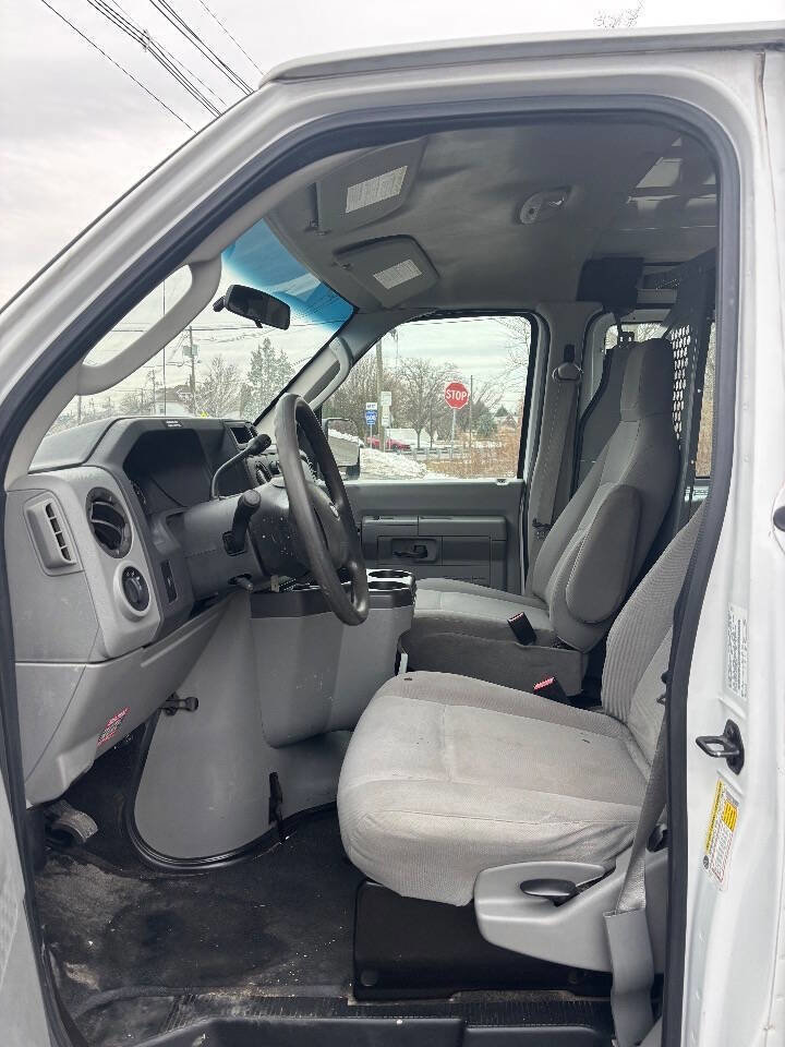 Used 2012 Ford E-250 and Econoline 250 w/ PWR Group image 11