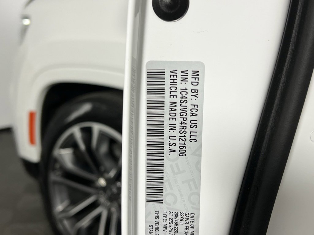 Used 2024 Jeep Grand Wagoneer Series III w/ Rear Seat Video Group 1 image 29