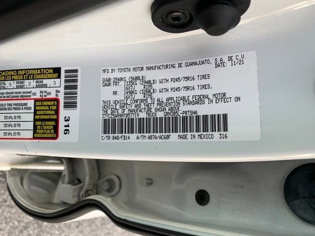 Used 2022 Toyota Tacoma SR AWD/4WD image 28