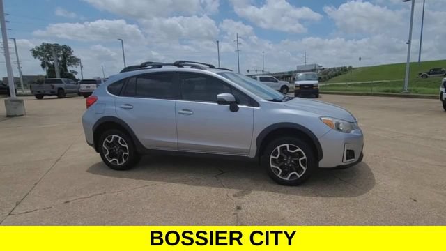 Used 2016 Subaru Crosstrek 2.0i Limited w/ Popular Package #2 AWD/4WD image 2