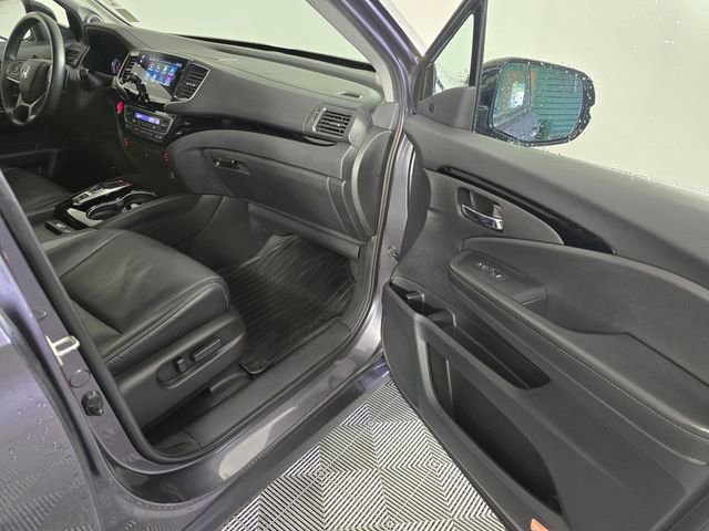 Used 2019 Honda Pilot Touring image 12
