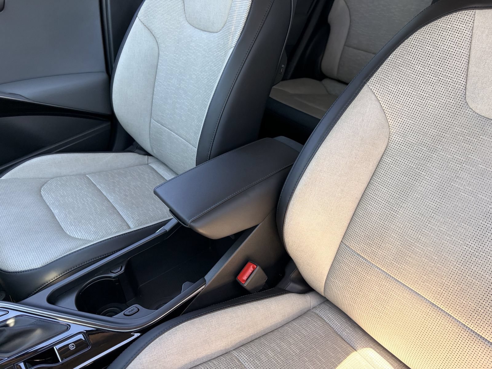 Used 2023 Kia Niro SX Touring FWD image 19