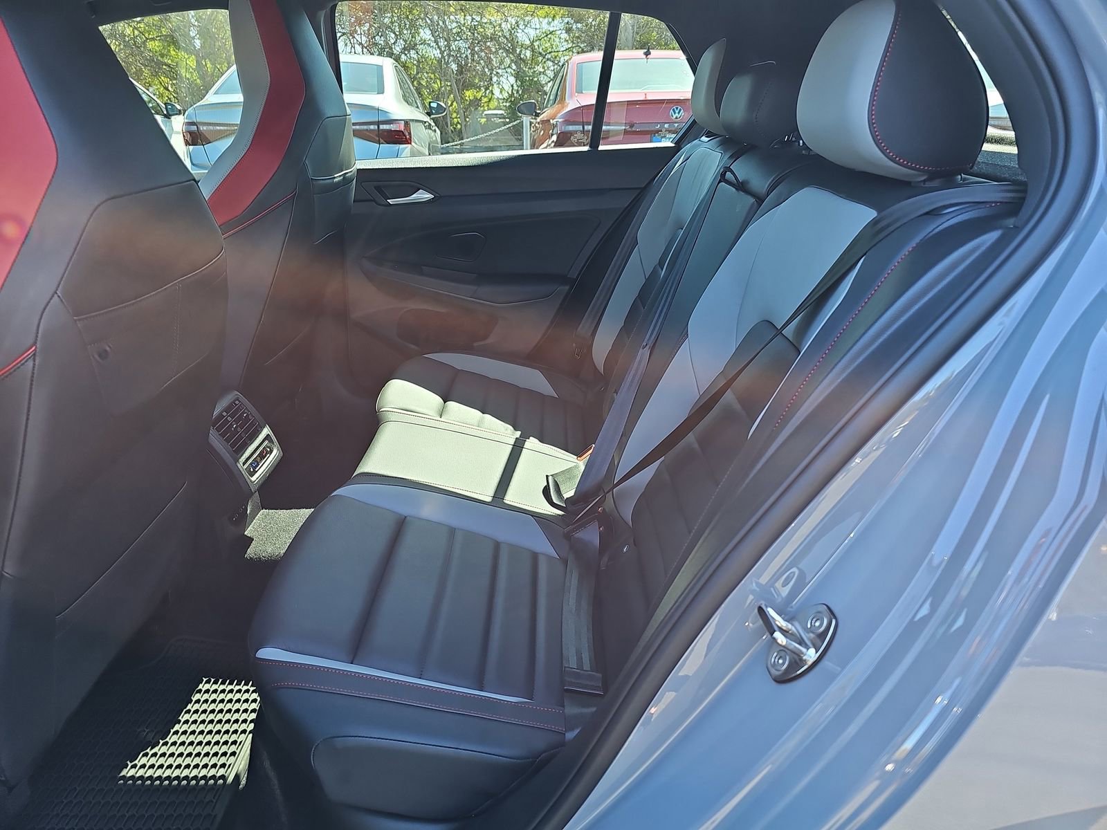 Used 2022 Volkswagen GTI Autobahn image 15