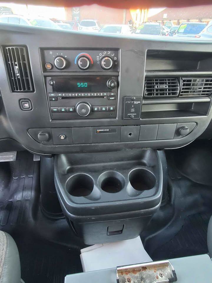 Used 2013 Chevrolet Express 1500 AWD w/ Power Package image 11