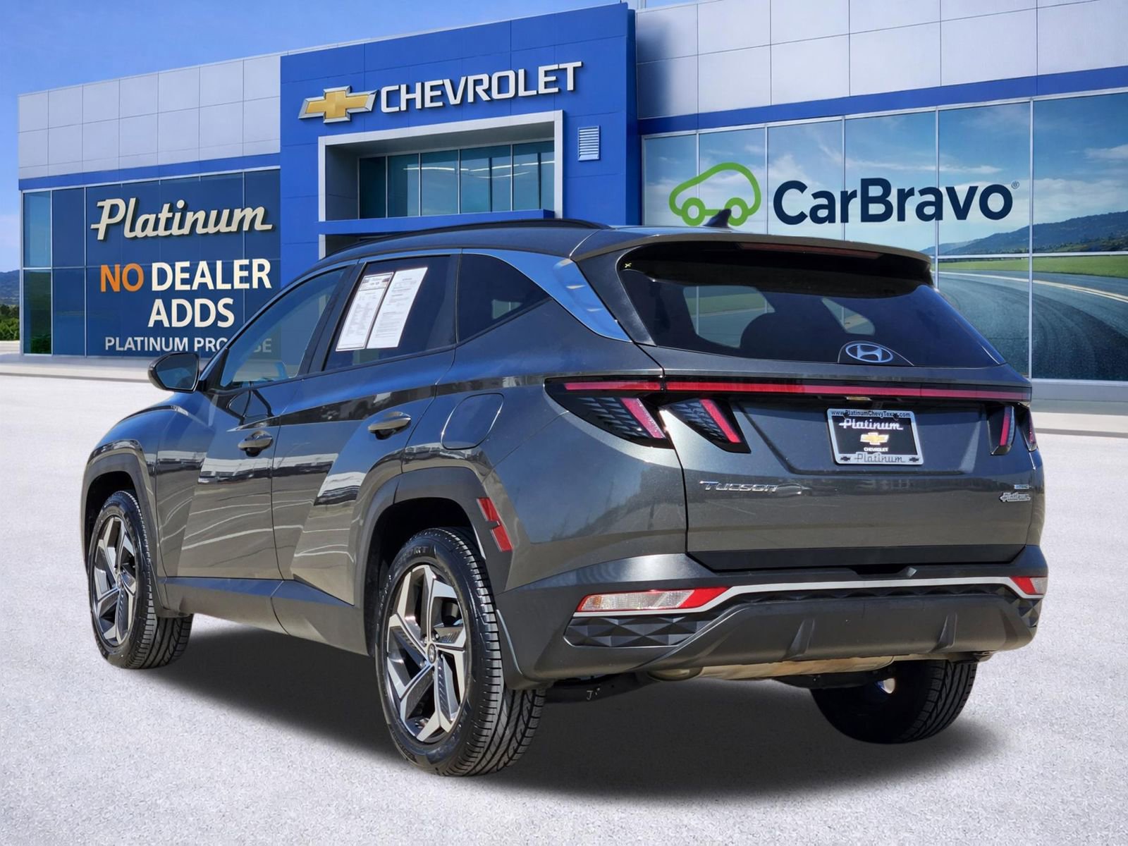 Used 2023 Hyundai Tucson SEL w/ Convenience Package image 4