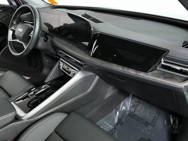 Used 2025 Audi Q5 Premium Plus w/ Premium Plus AWD/4WD image 25