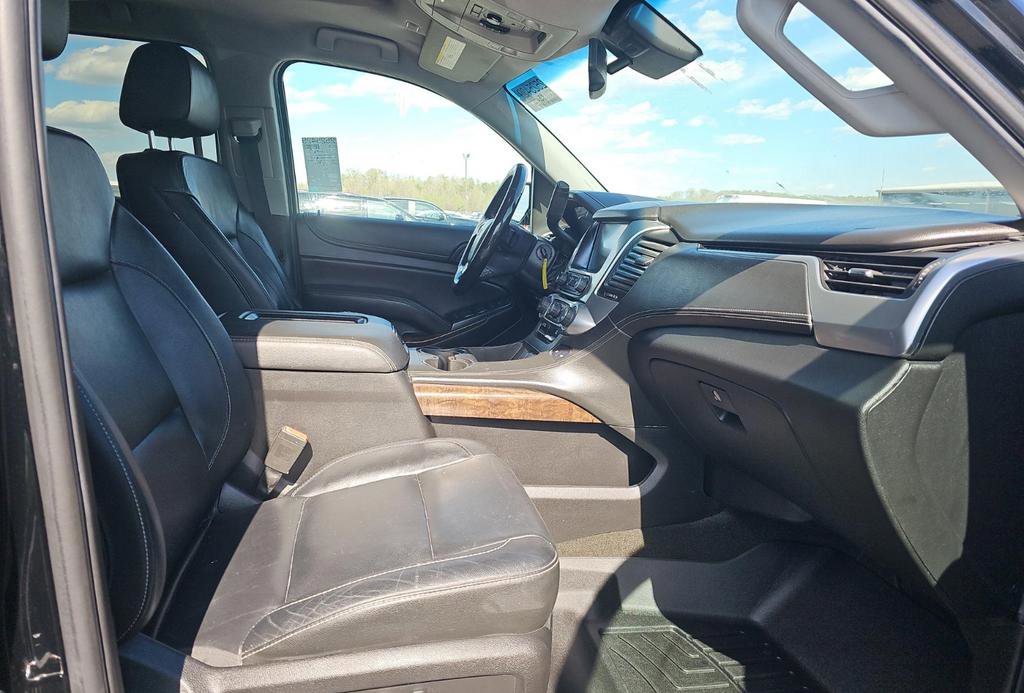 Used 2018 Chevrolet Suburban LT AWD/4WD image 6