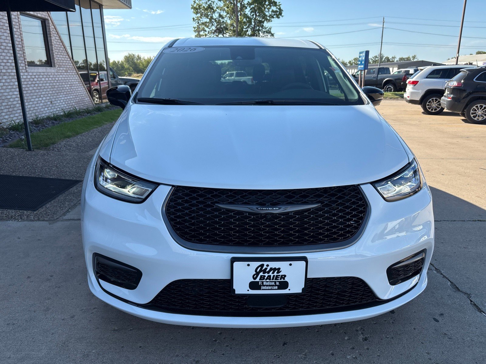 New 2026 Chrysler Pacifica Select image 8