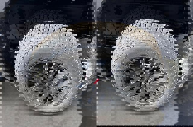 New 2026 GMC Sierra 1500 Elevation w/ Elevation Select Package AWD/4WD image 9