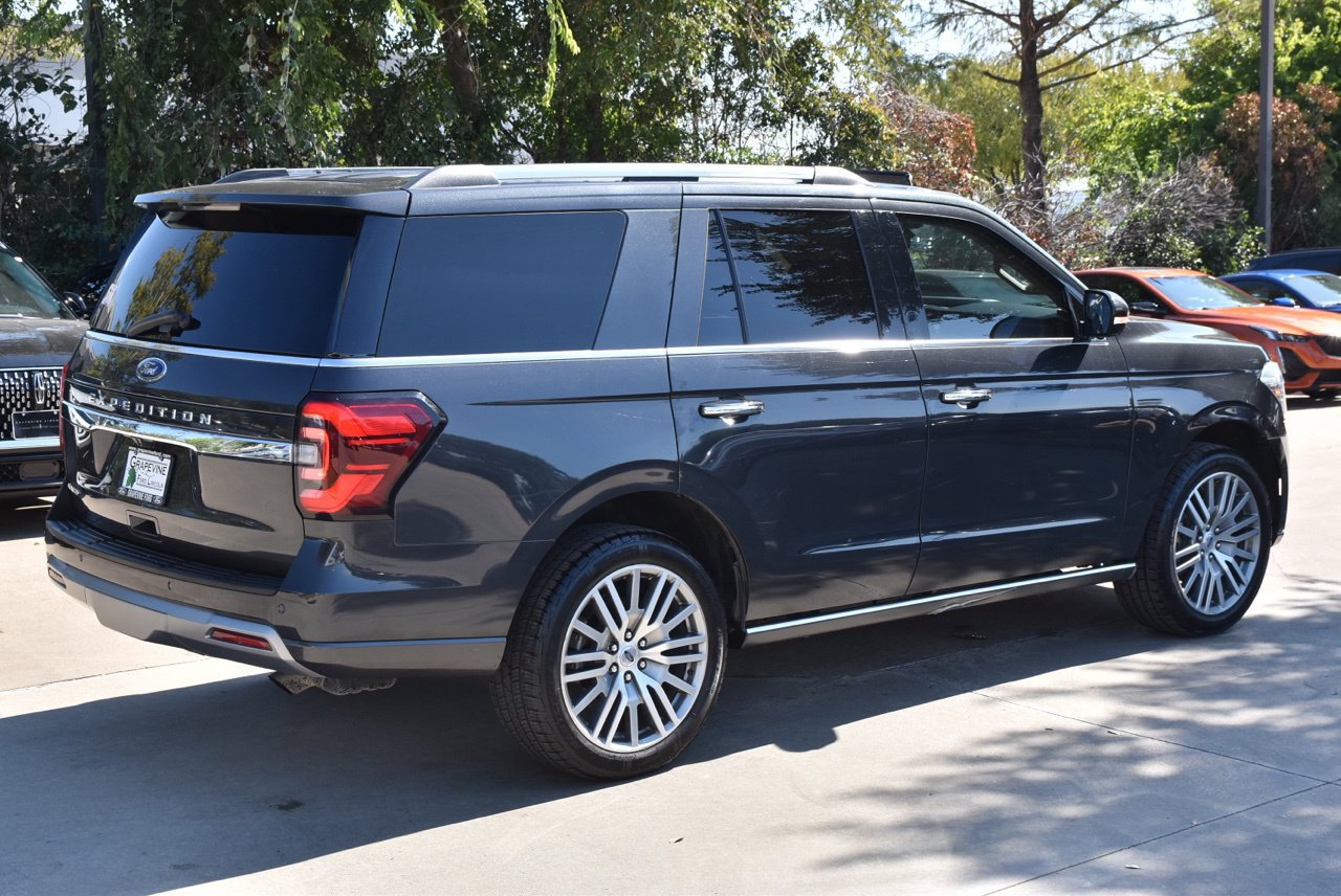 Used 2022 Ford Expedition Limited RWD image 7