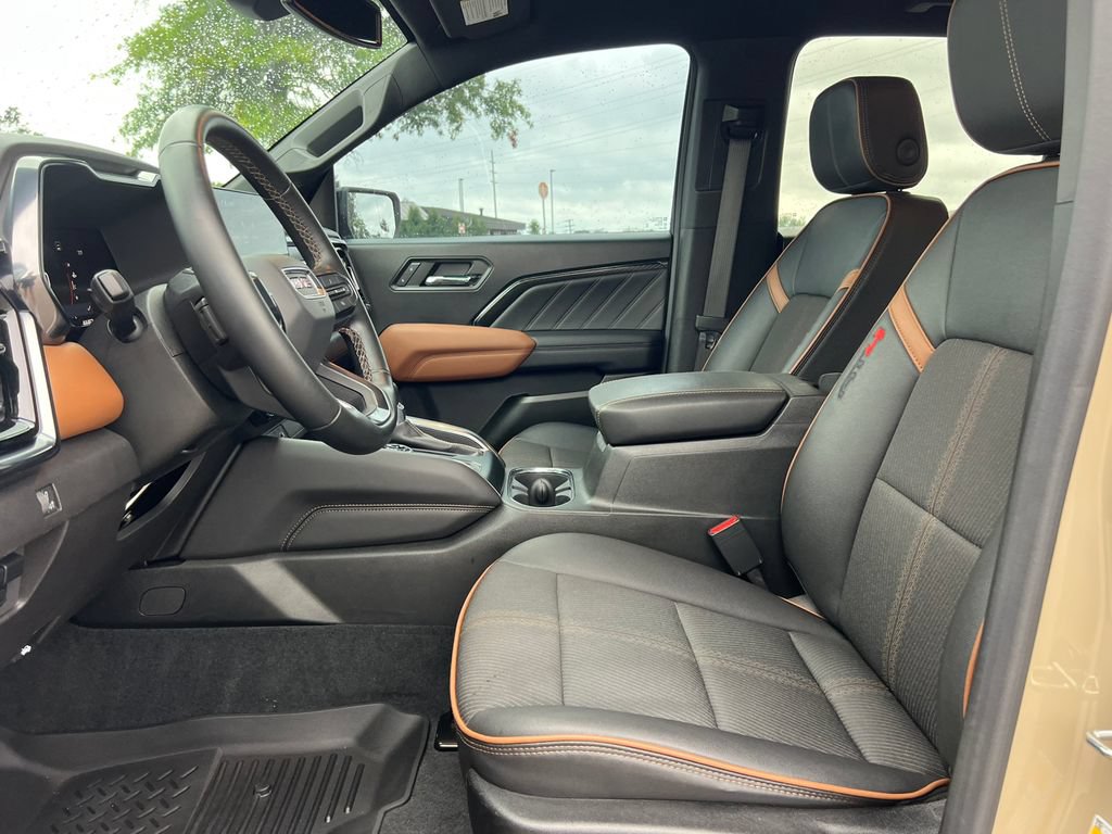 Used 2023 GMC Canyon AT4 AWD/4WD image 4