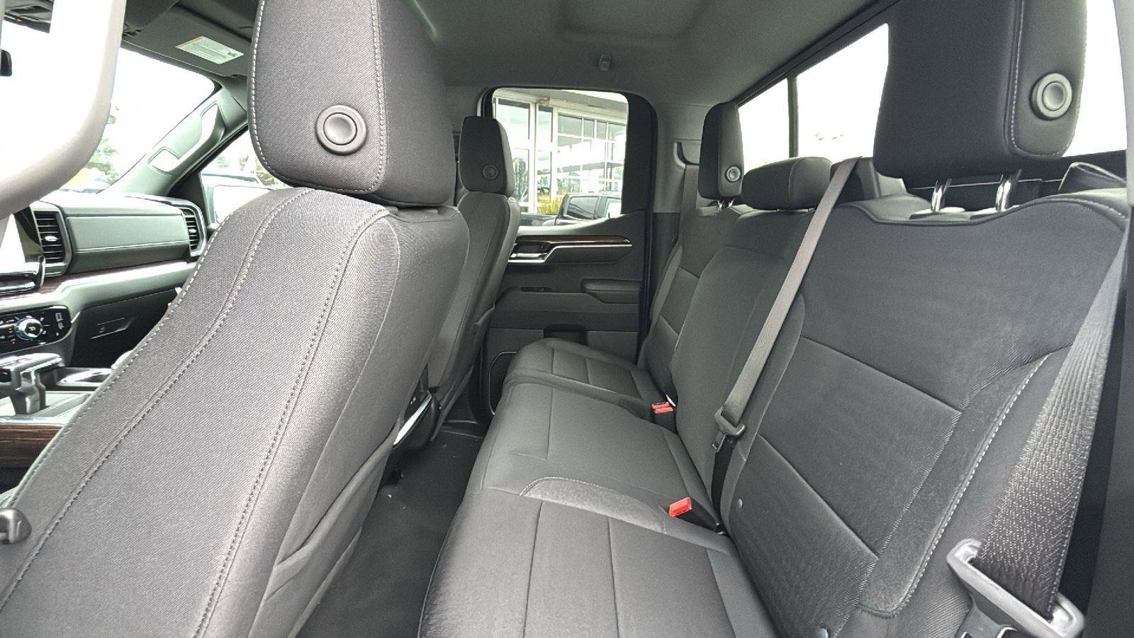 New 2025 GMC Sierra 1500 Elevation w/ Preferred Package image 29