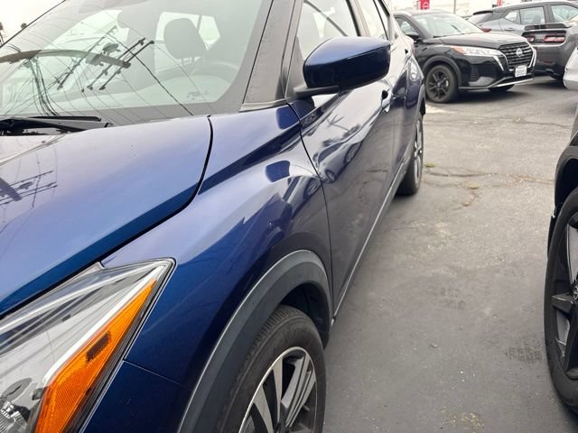 Certified 2020 Nissan Kicks SV FWD image 2