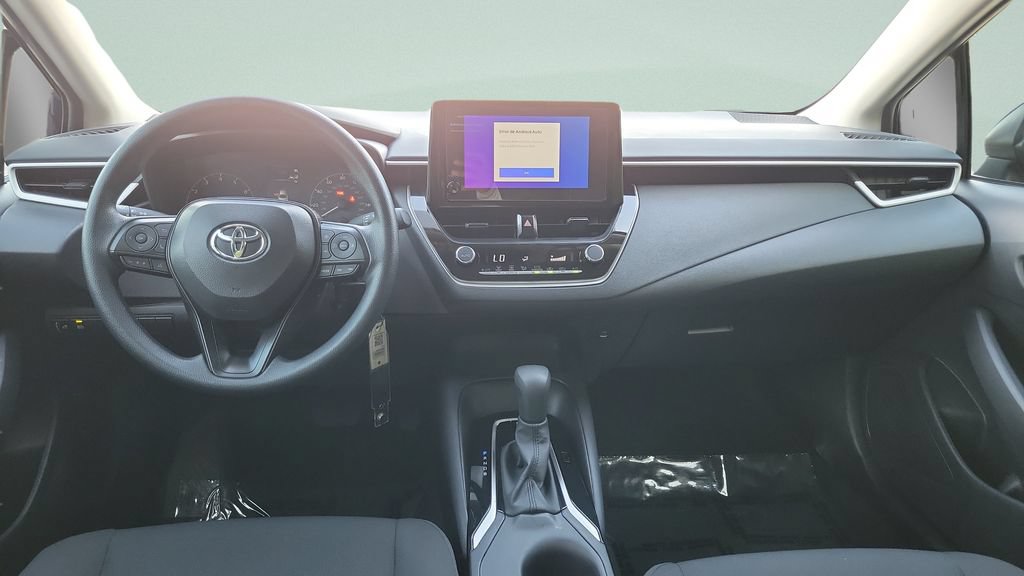 Used 2025 Toyota Corolla LE FWD image 14