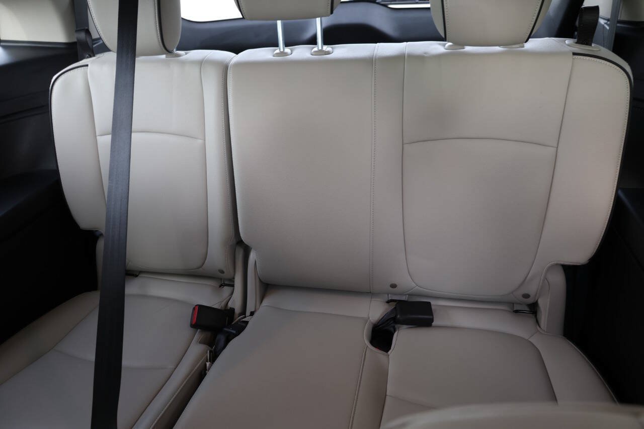 Used 2025 Honda Odyssey Touring image 17