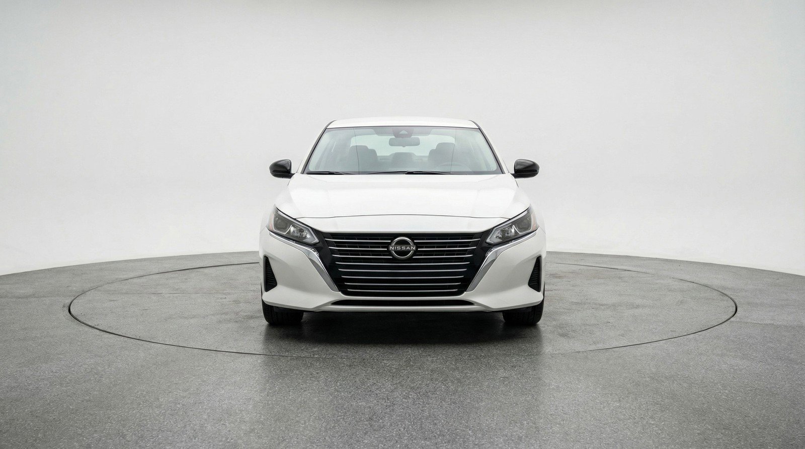 Used 2025 Nissan Altima 2.5 SV image 2