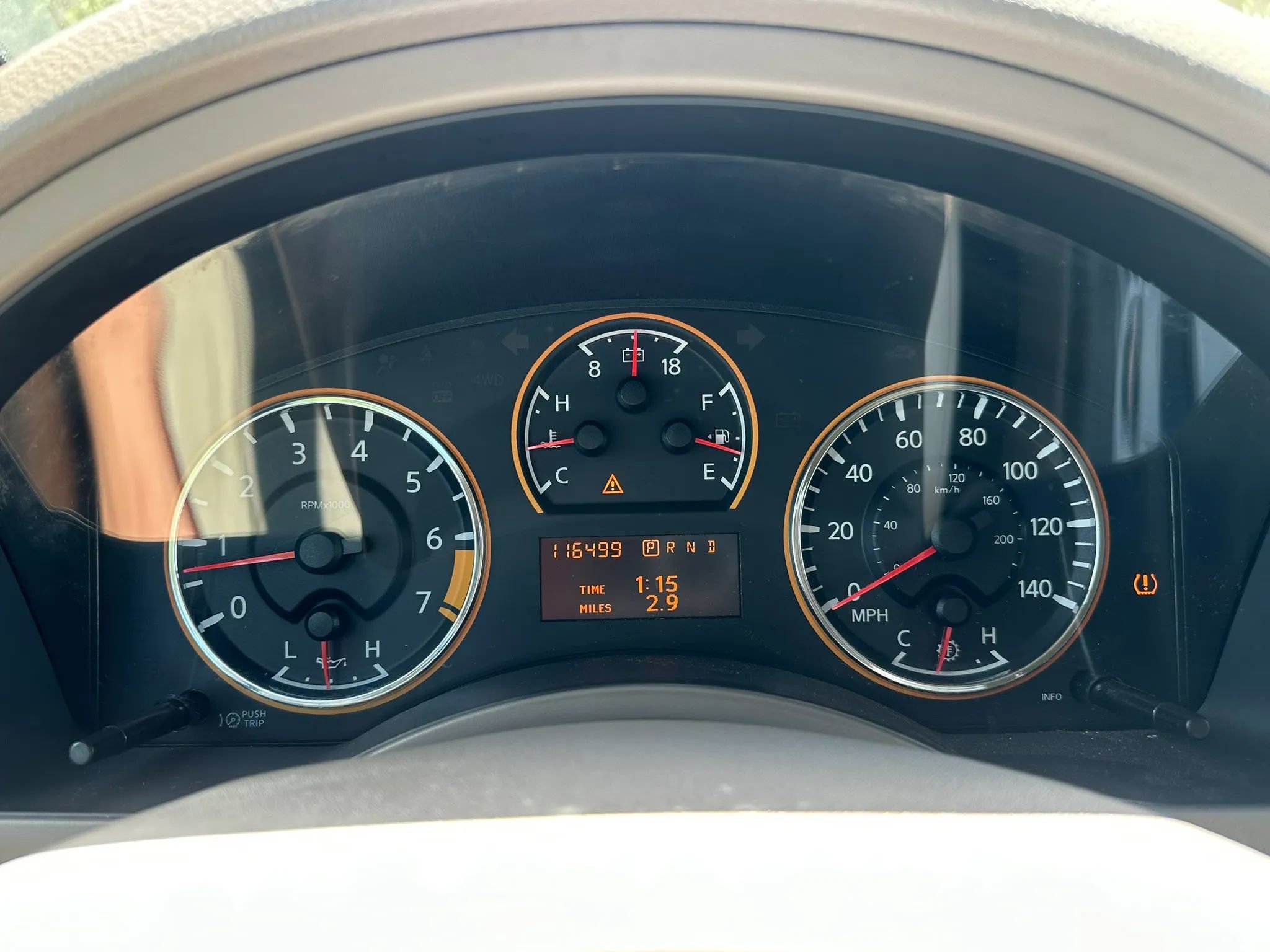 Used 2011 Nissan Armada SL image 34