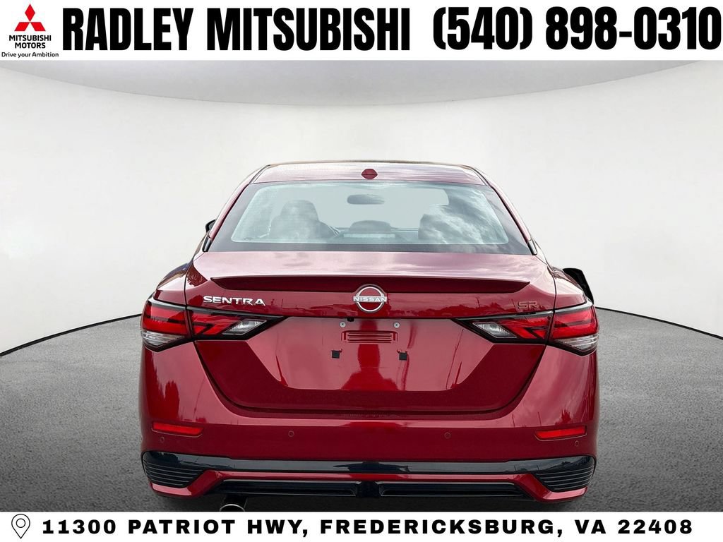 Used 2025 Nissan Sentra SR w/ SR Premium Package FWD image 18