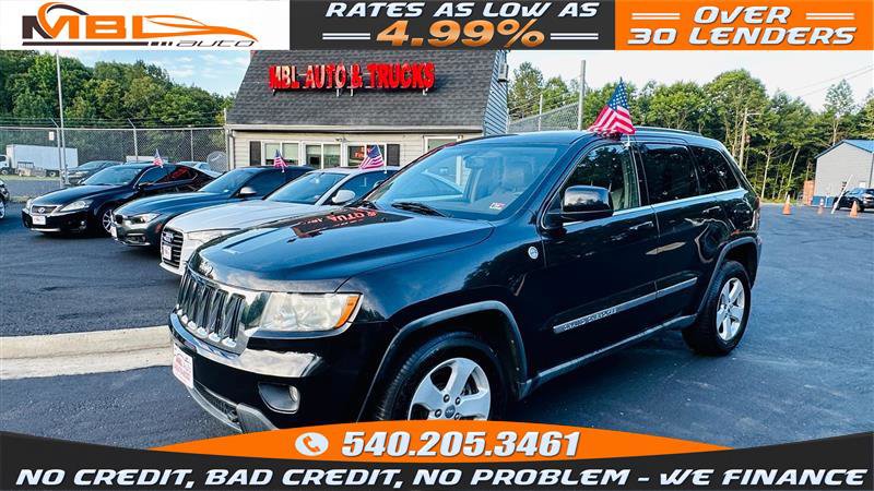 Used 2011 Jeep Grand Cherokee Laredo image 1