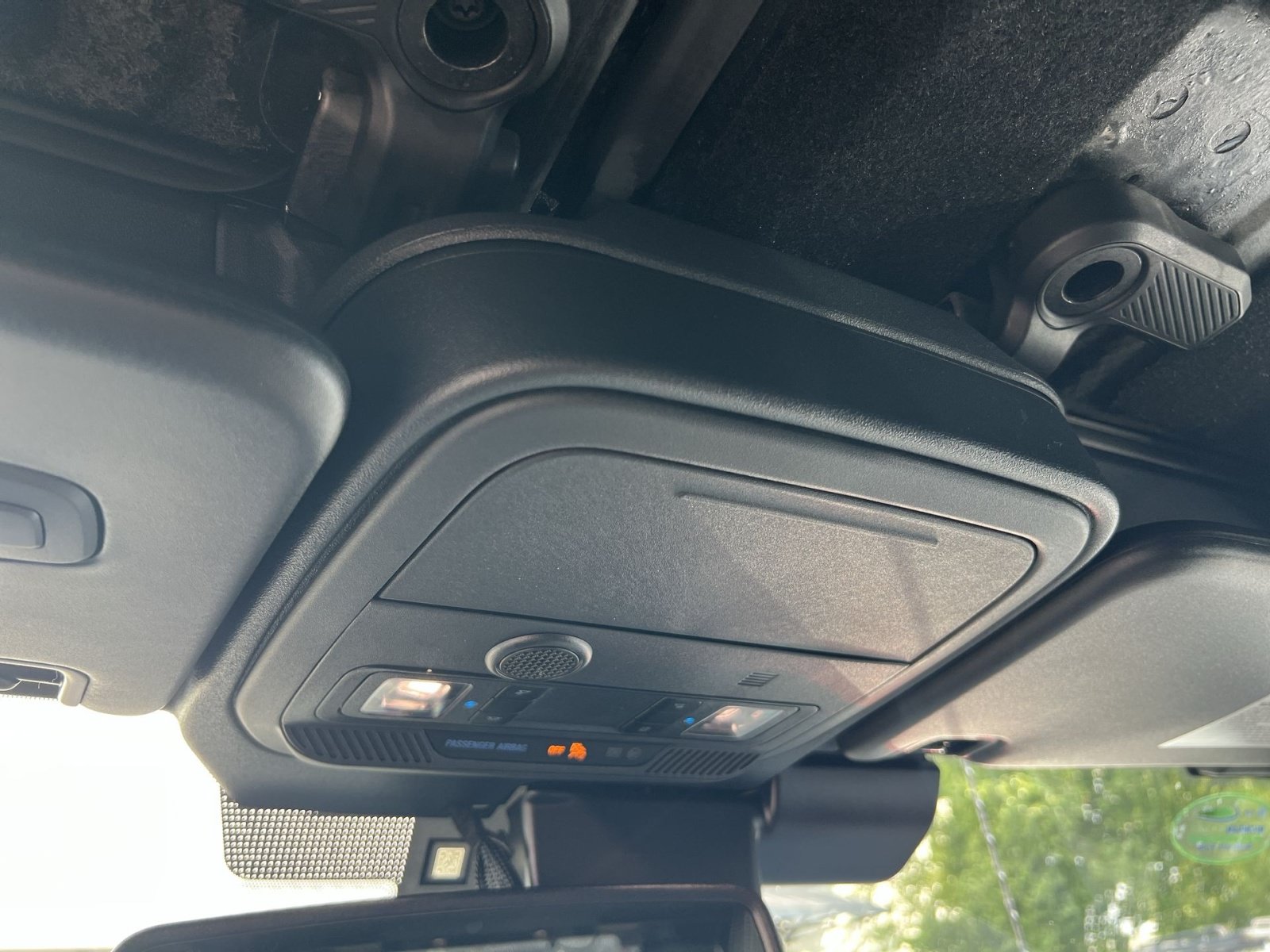 Used 2025 Ford Bronco Outer Banks AWD/4WD image 34
