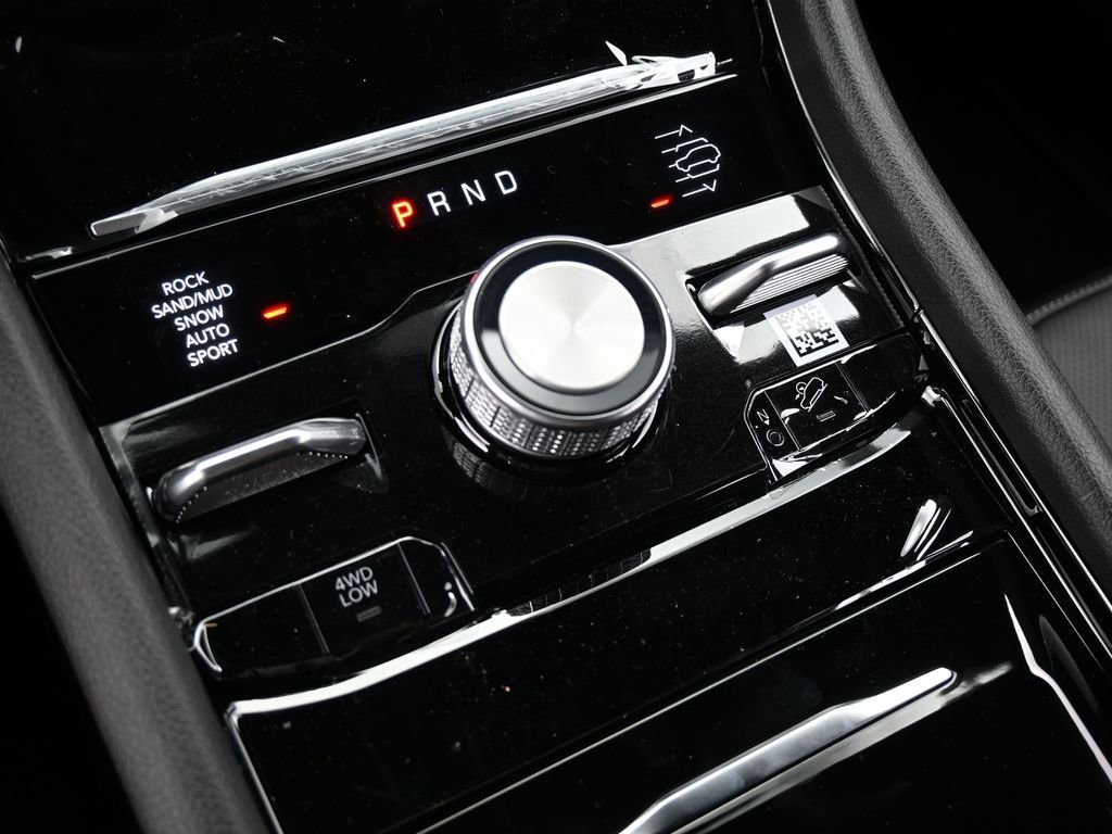 Used 2024 Jeep Grand Cherokee L Overland image 21