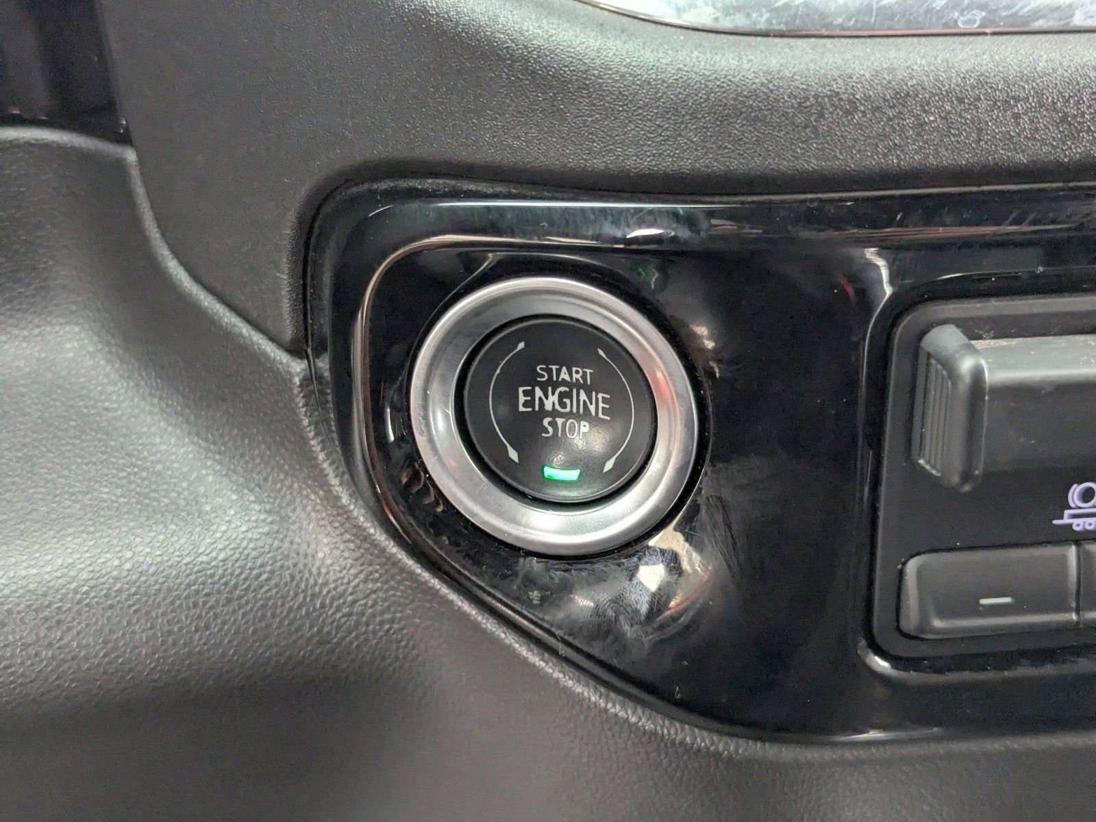 Used 2024 Chevrolet Silverado 1500 LT Trail Boss w/ Convenience Package II image 32