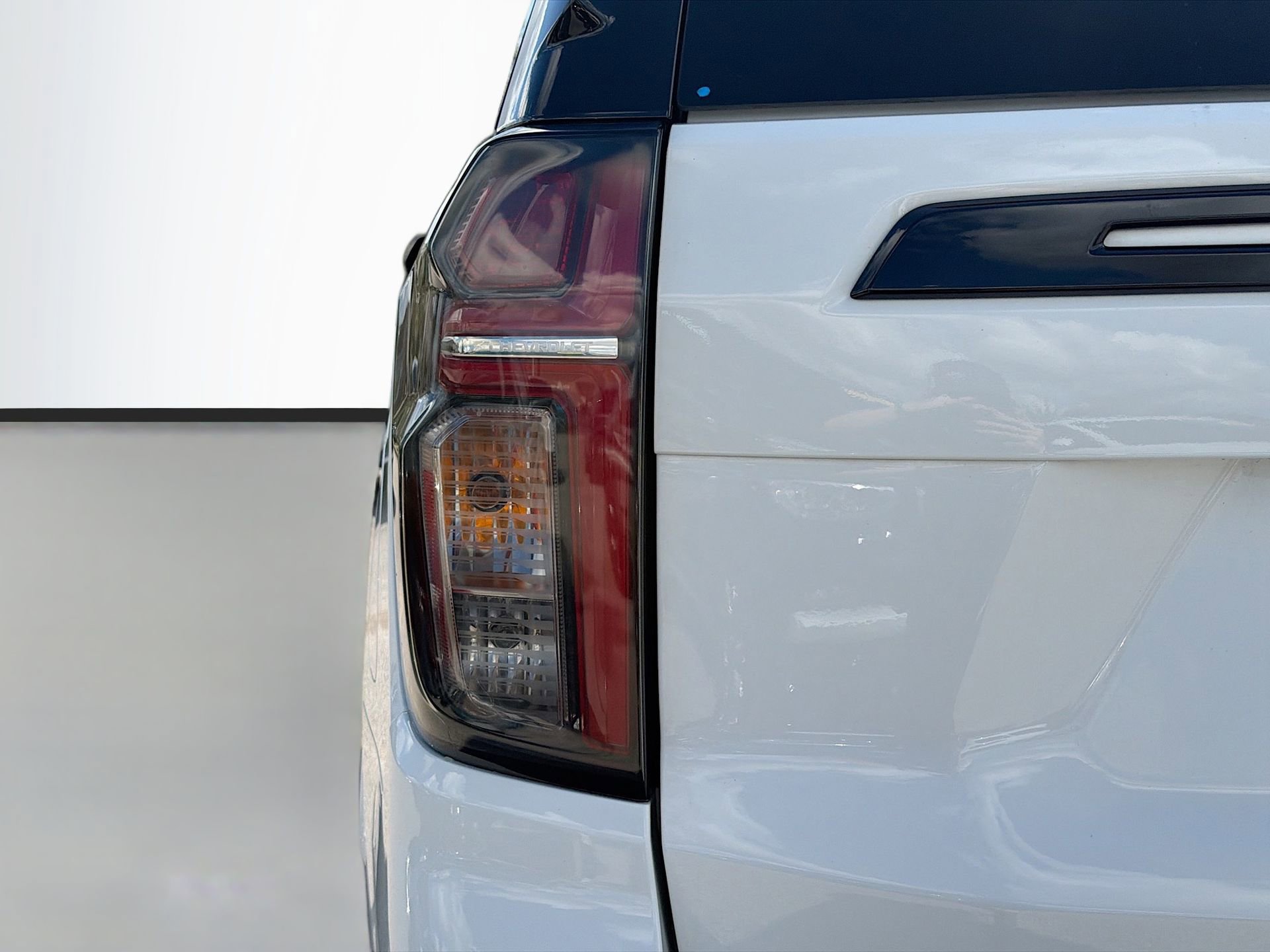 Used 2024 Chevrolet Suburban Z71 w/ Luxury Package image 11