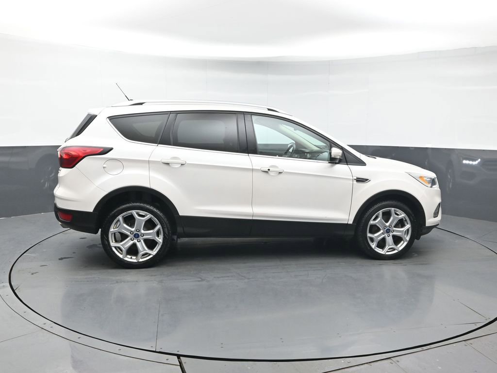 Used 2019 Ford Escape Titanium image 7