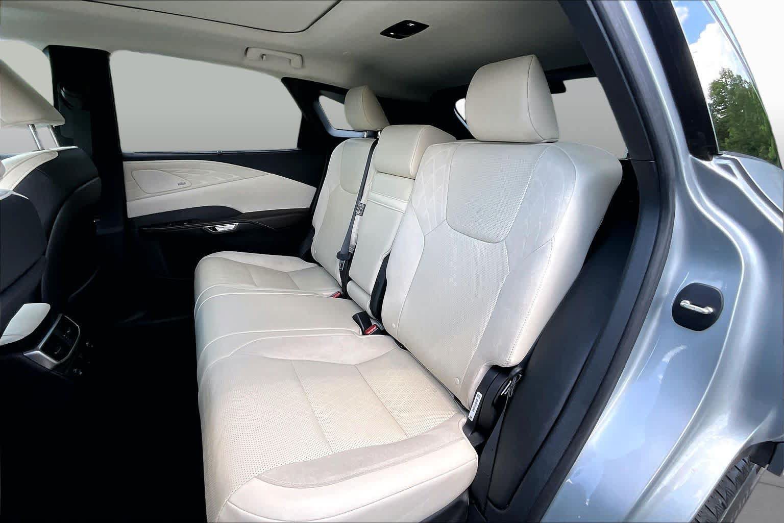 Used 2023 Lexus RX 350 FWD w/ Accessory Package (Z1) image 21