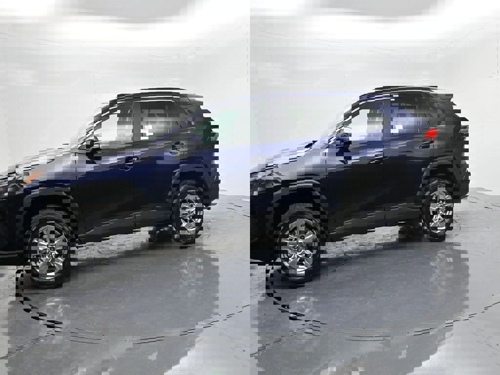 New 2025 Toyota RAV4 XLE w/ Convenience Package image 4