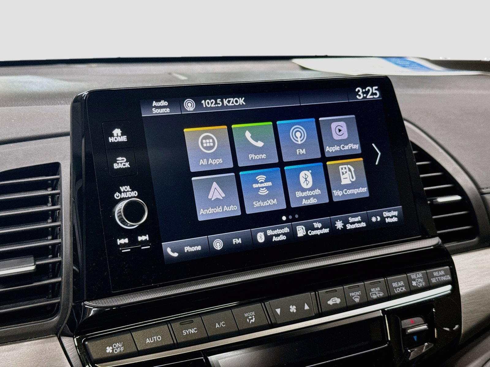 Used 2025 Honda Odyssey EX-L image 16