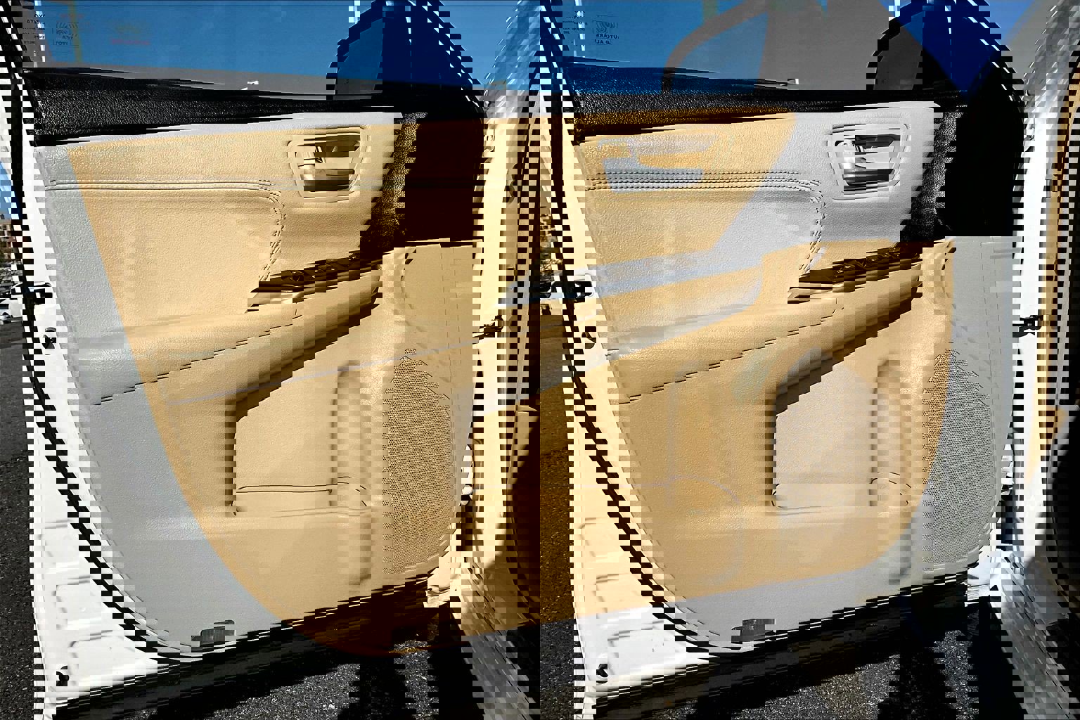 Used 2017 Toyota Camry XLE image 22