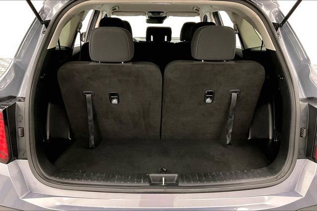 Used 2025 Kia Sorento LX image 39