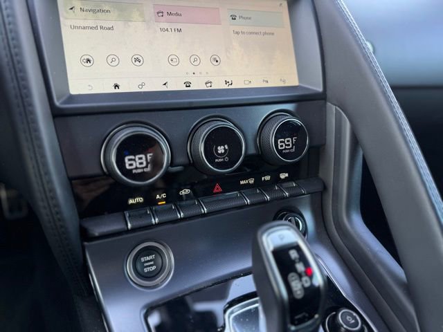 Used 2022 Jaguar F-TYPE R image 28