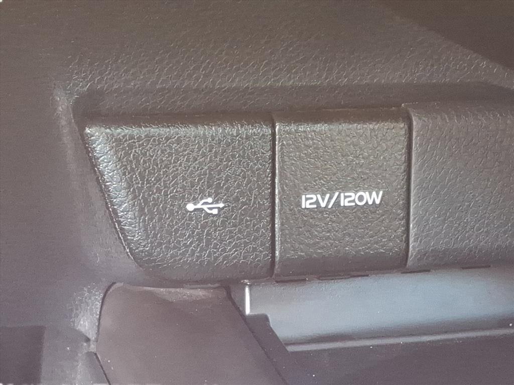 Used 2023 Toyota Camry SE image 21