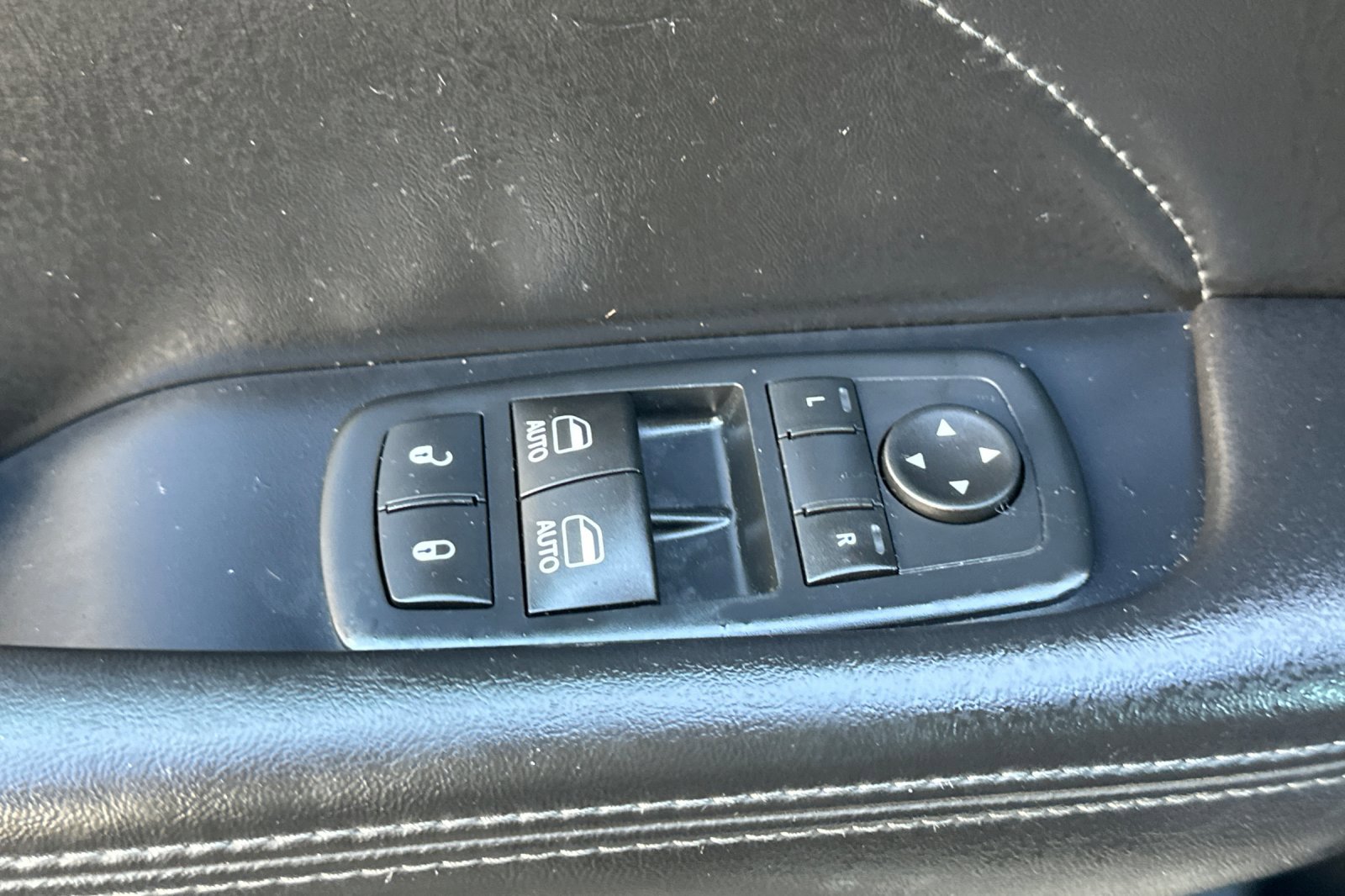 Used 2016 Dodge Challenger R/T Scat Pack image 12