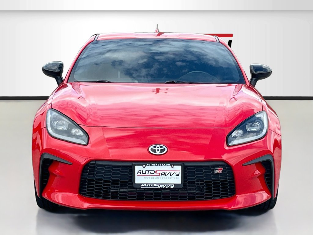 Used 2022 Toyota GR86 Premium w/ ALL Weather Mat Package (TMS) RWD image 2