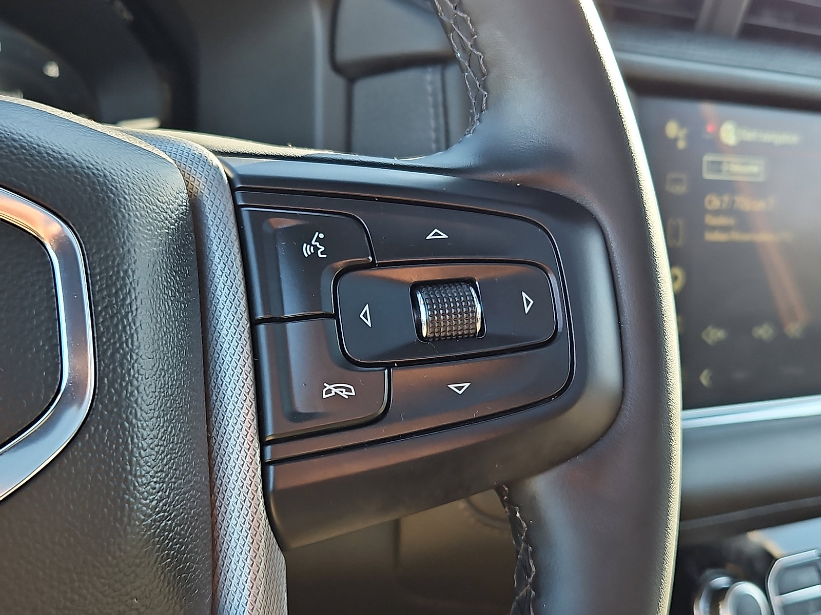 Certified 2023 GMC Yukon XL Denali image 23