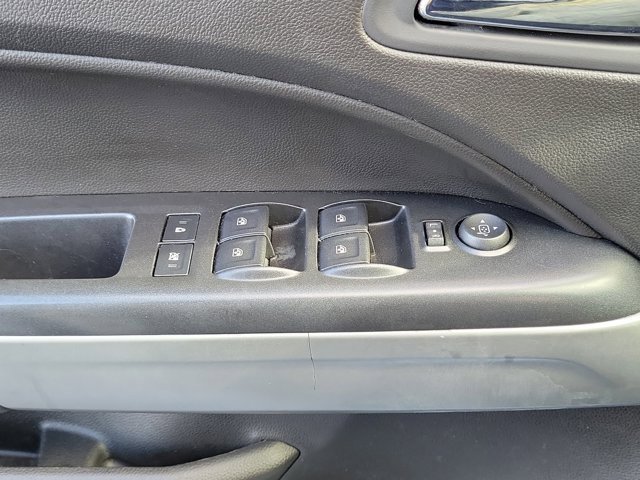 Used 2016 Chevrolet Colorado LT w/ LT Convenience Package image 27