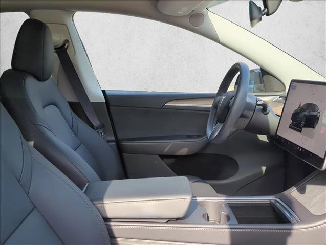 Used 2024 Tesla Model Y Long Range image 22