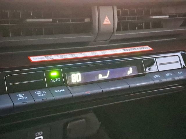 New 2026 Toyota Prius Plug-In Hybrid image 10